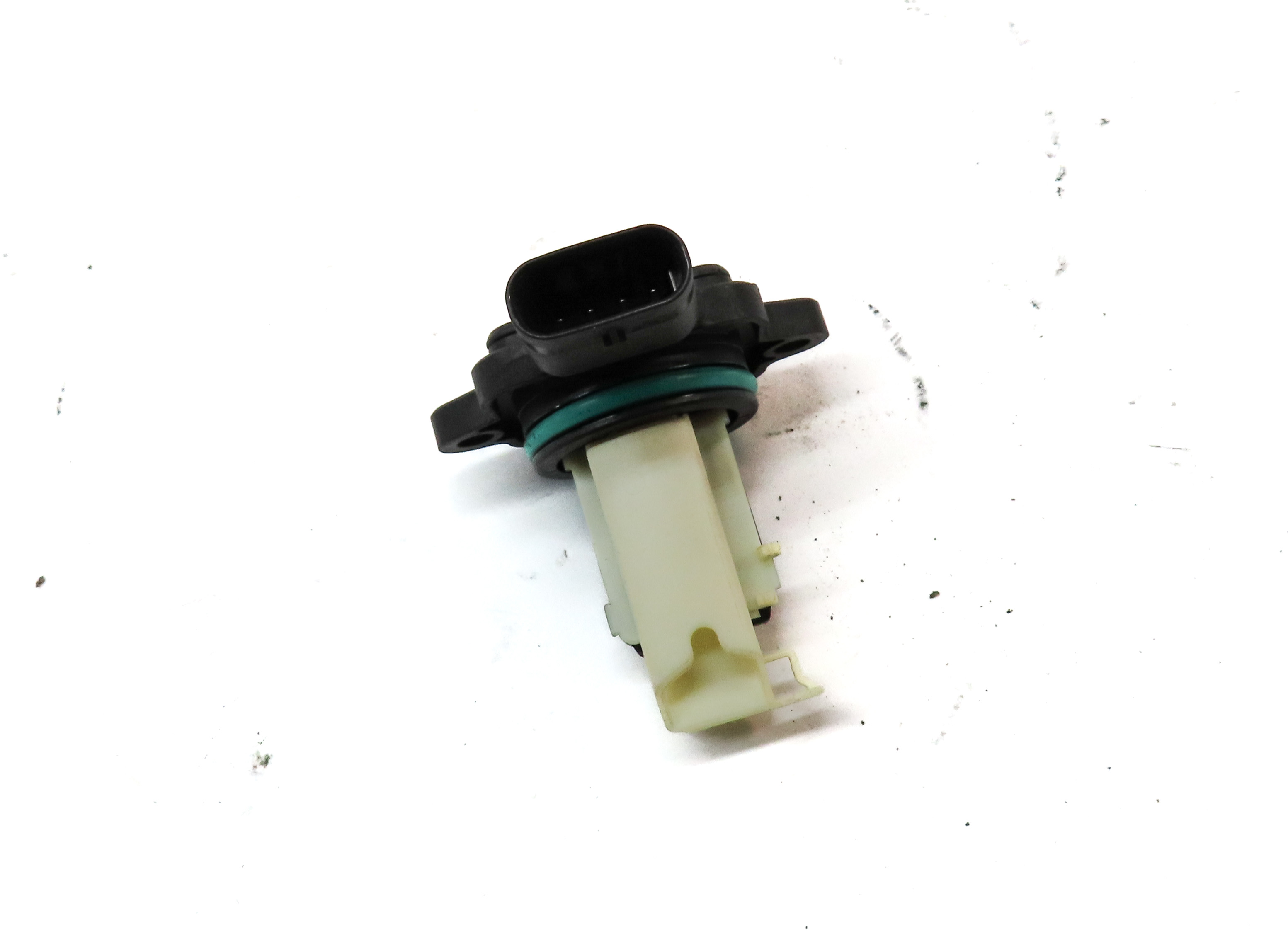 10-18 BMW 335i 535i X5 X6 (E83 E87 E90 F10 F15) 3.0L ENGINE MASS AIR FLOW SENSOR — exact item pictured